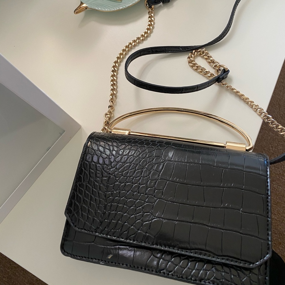 F21 purse